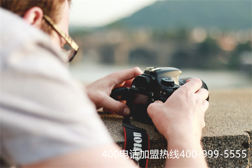 (400電話辦理的時候要如何選擇服務商?)(400電話申請服務商哪些專業靠譜)